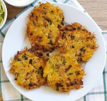 Kotlety z makaronu z warzywami 